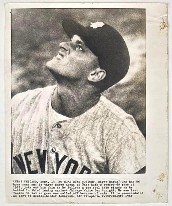 Roger Maris New York Yankees 1961 AP Wire 10" x 8" News Service Photograph: Vintage black-and-white 10" x 8" News Photograph of New York Yankees baseball player Roger Maris. This photo was taken on September 13th, 1961, where Maris is close to beating Babe Ruth's 1927