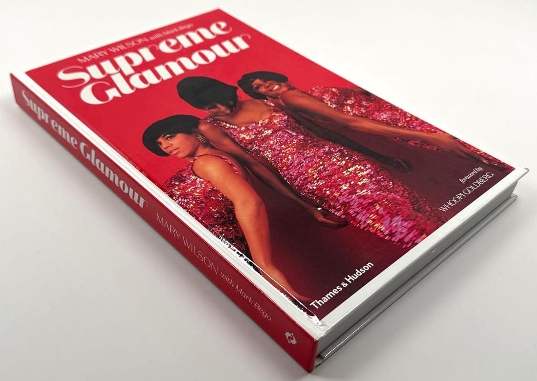 The Supremes: Mary Wilson Signed "Supreme Glamour" Book (Third Party Guaranteed) - 5