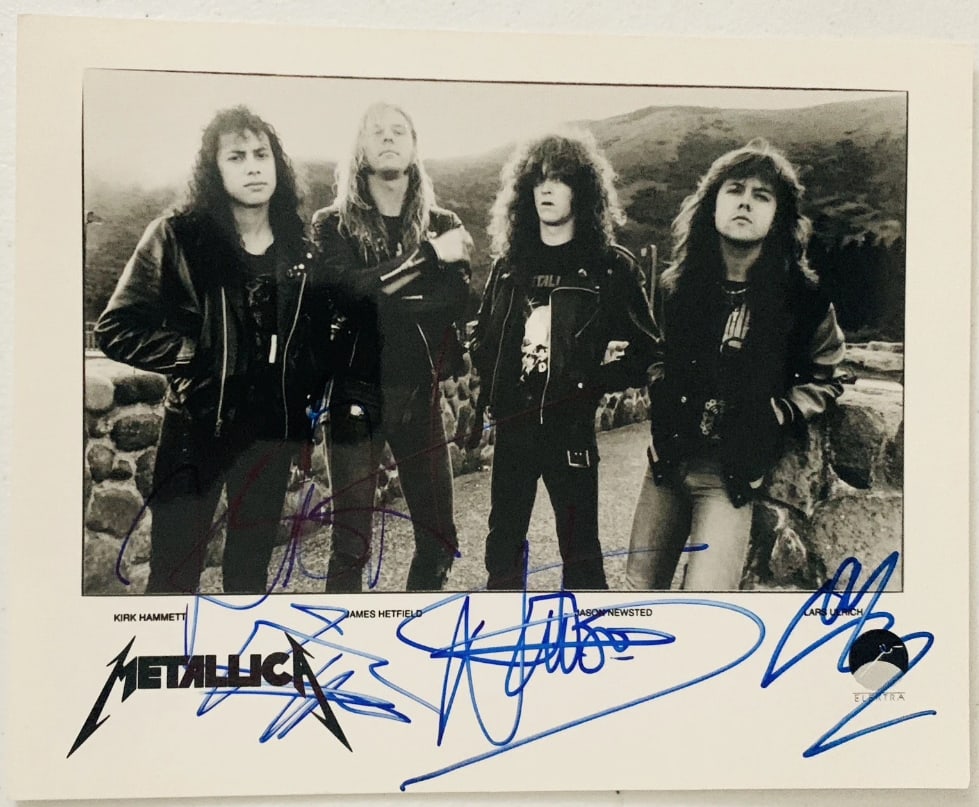 Metallica Fully Group Signed 8" x 10" Promotional Photo (4 Sigs) (Beckett) (1 of 2)