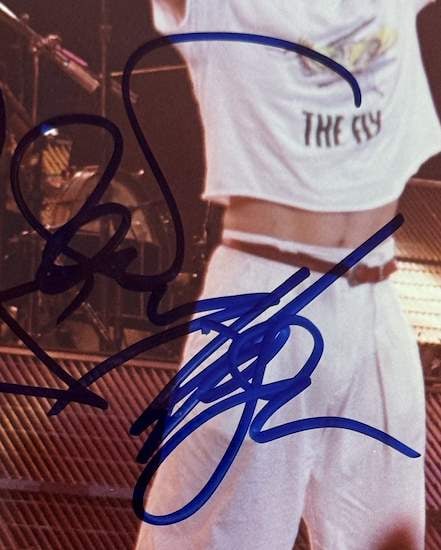 Van Halen Group Signed 8" x 10" Photo (4 Sigs) (Beckett Authentication) - 3