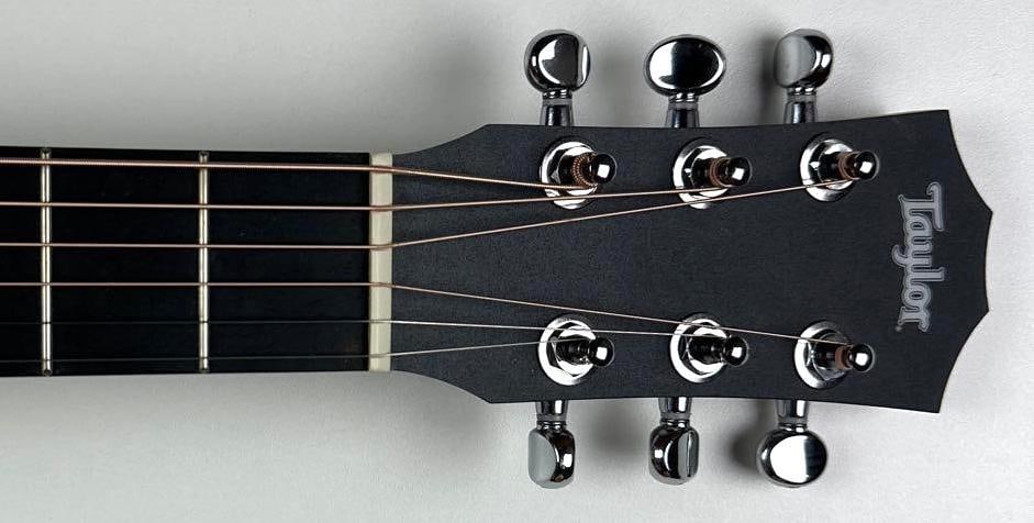 Tim McGraw & Faith Hill Signed "Soul 2 Soul" Acoustic Guitar (2 Sigs) (Tim McGraw Charity COA) - 3