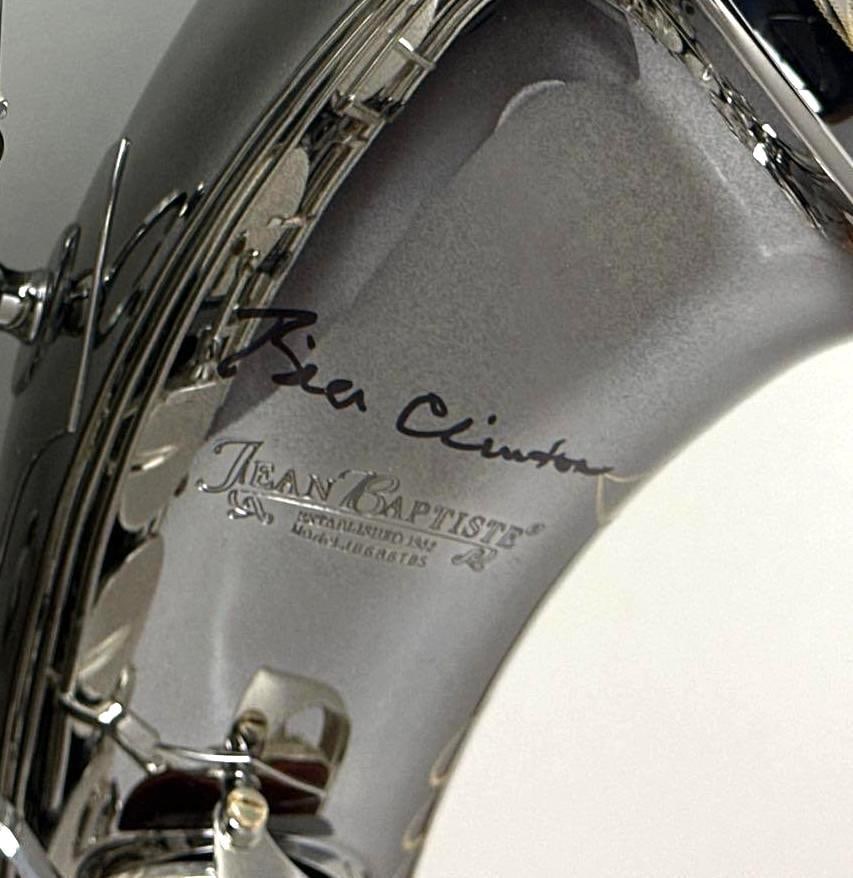 President Bill Clinton Signed Tenor Saxophone (Donated by Clinton, 2012 NYC Charity Event) - 5