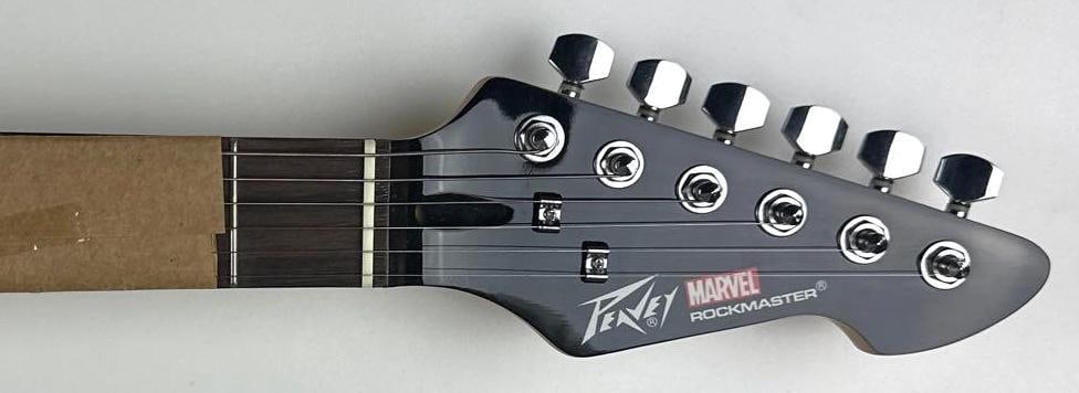 Marvel: Lou Ferrigno & Stan Lee Signed Hulk Custom Graphics Strat-Style Peavey Rockmaster Guitar - 4