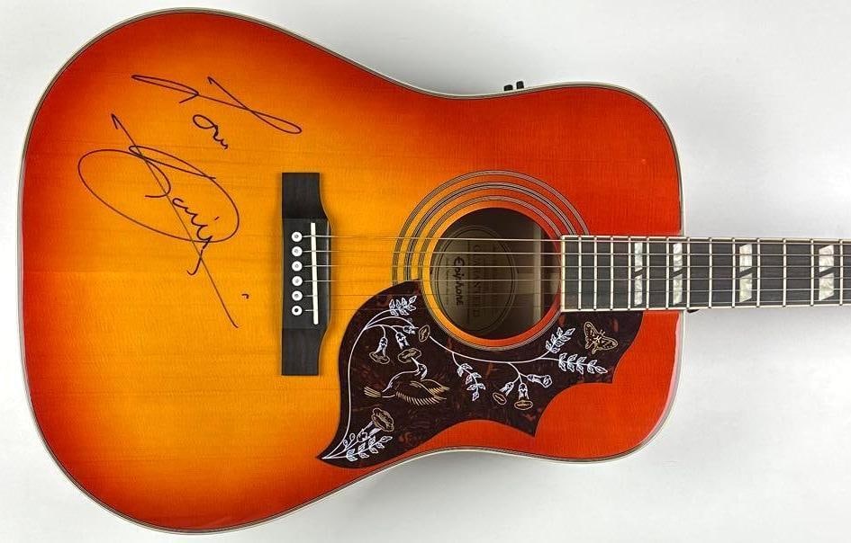Bee Gees: Barry Gibb Signed Dreadnought-Style Hummingbird Epiphone Guitar & Signed CD Boxset (1 of 5)
