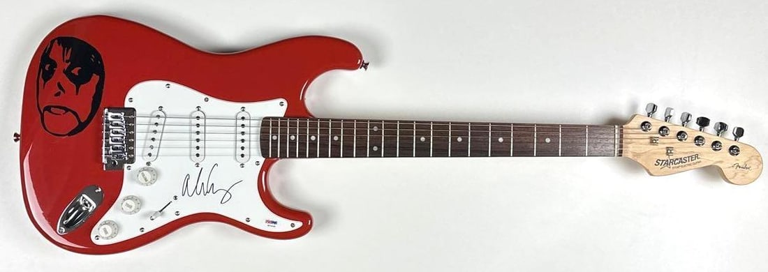 Alice Cooper Signed Custom Graphics Fender Starcaster Guitar (PSA/DNA) - 2