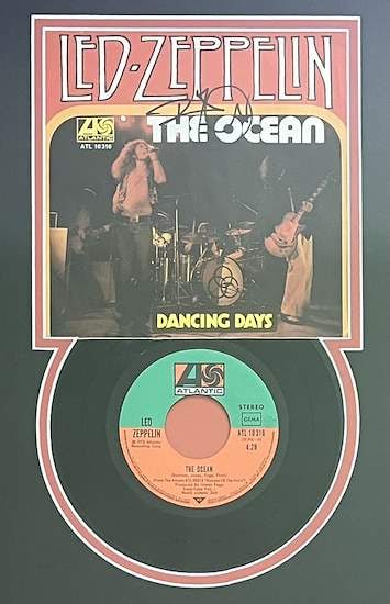 Led Zeppelin: Robert Plant Signed Set of (3) Signed 45's Framed Display (Epperson LOA) - 2