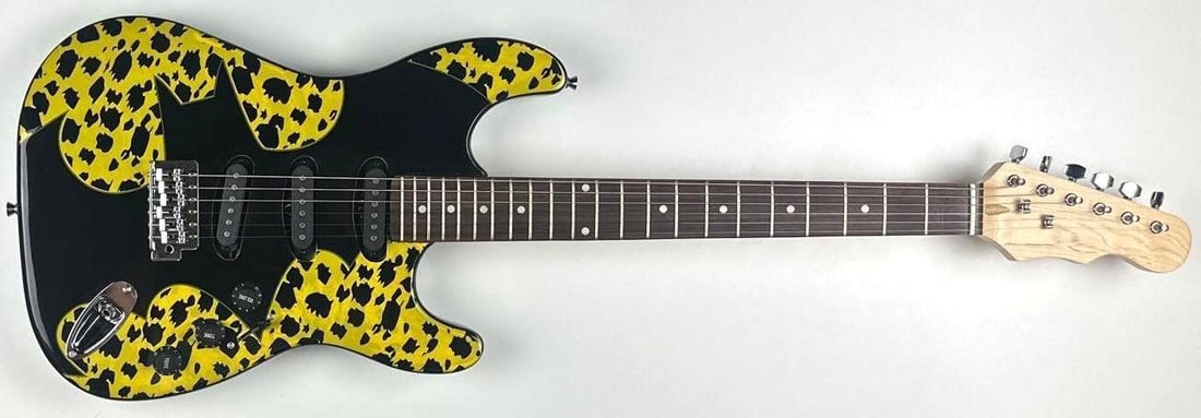 DC Comics Batman Custom Graphics Stratocaster-Style Electric Guitar - 2