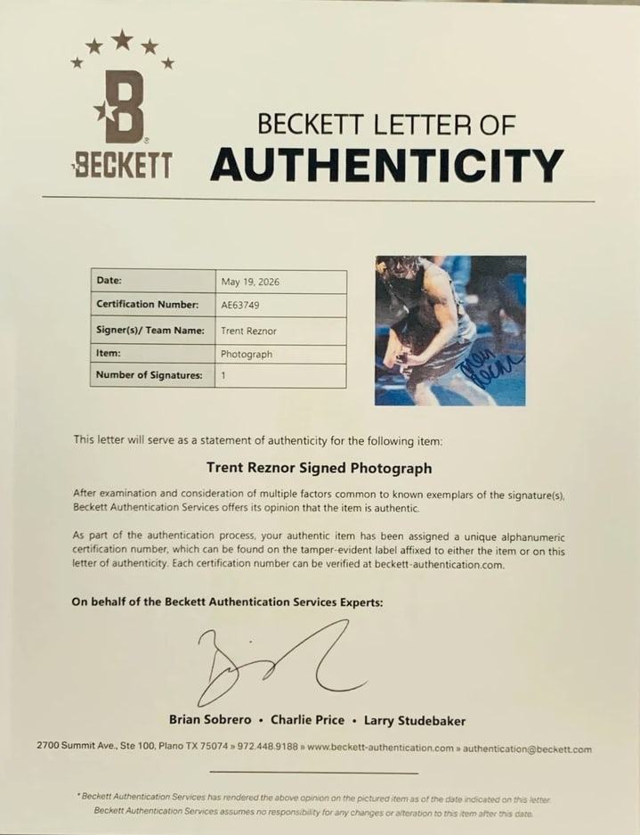 Nine Inch Nails: Trent Reznor Signed 10" x 8" Photo (Beckett Authentication) - 2