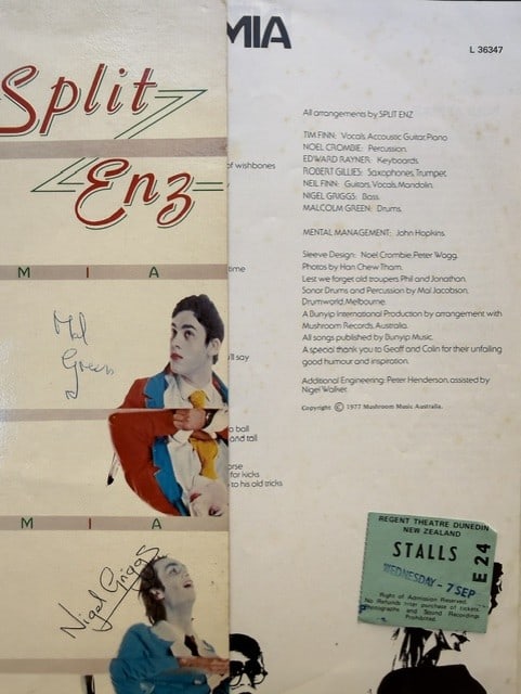 Split Enz Fully Group Sigend "Dizrythmia" LP Album (7 Sigs) (JSA Authentication) - 4