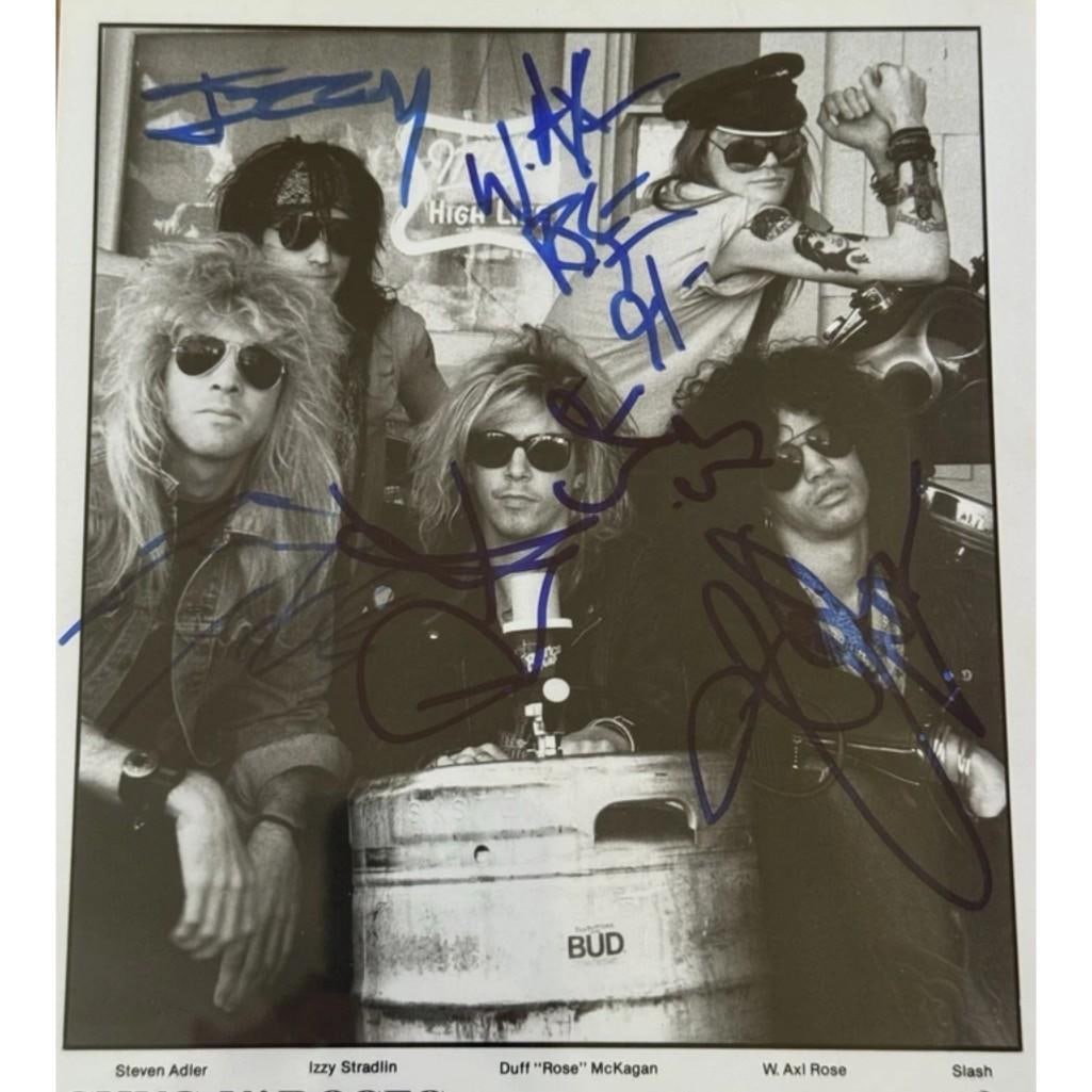 Guns N' Roses Fully Group Signed 8" x 10" Promo Photo (5 Sigs) (Beckett Encapsulated) - 2