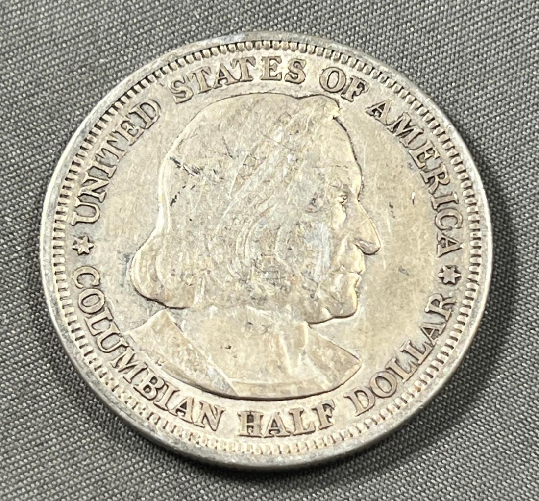 1893 Commemorative Columbian Half Dollar coin (1 of 2)
