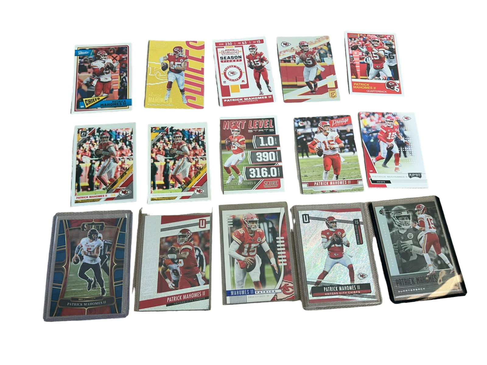 Patrick Mahomes 15 card lot (1 of 11)