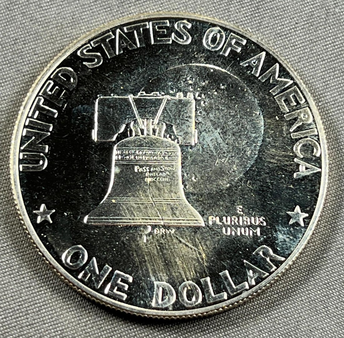1976-S 40% Silver Proof Eisenhower BiCentennial Dollar (1 of 2)