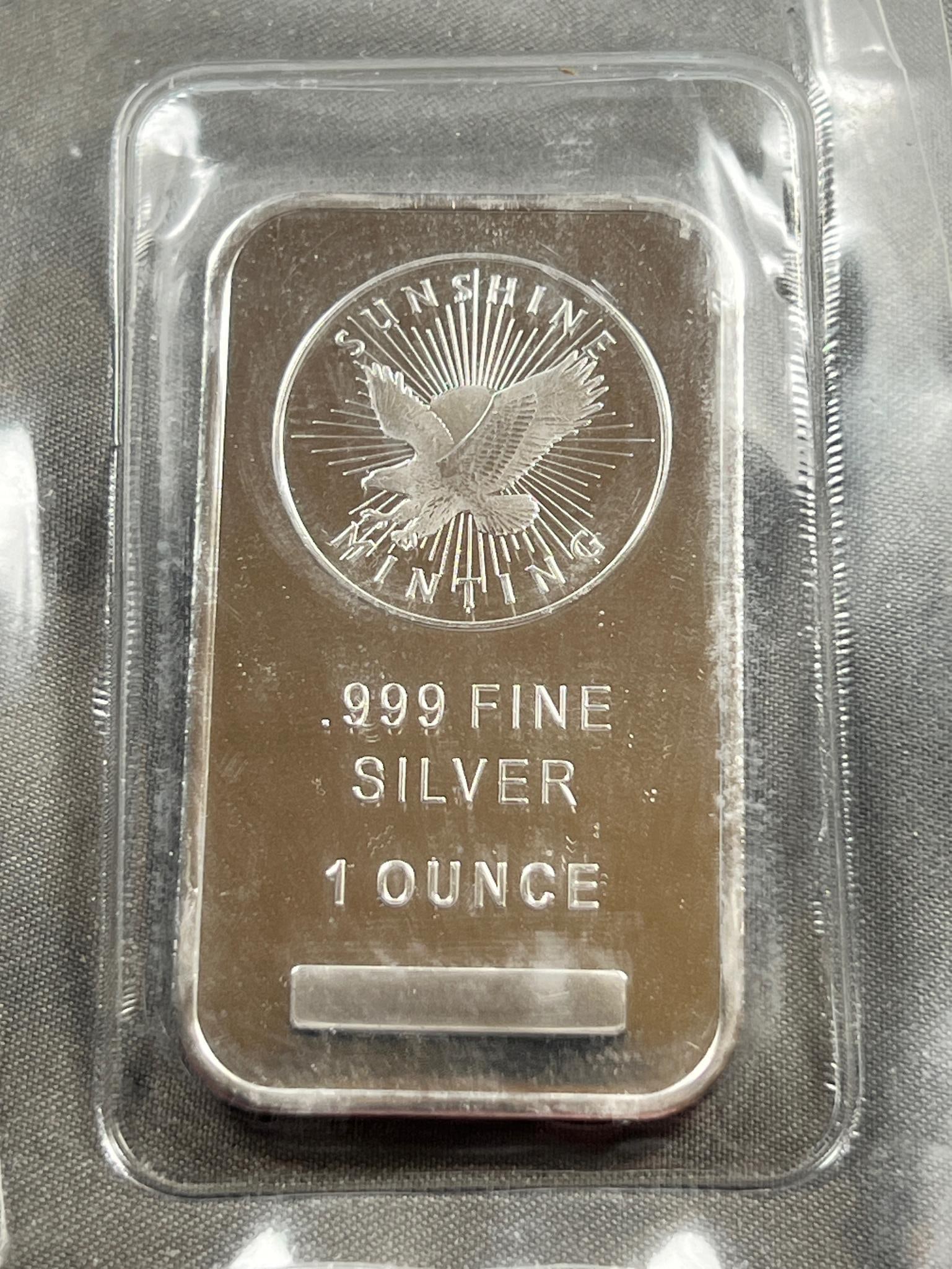 Sunshine Minting One Troy Ounce .999 Silver Bar (1 of 2)