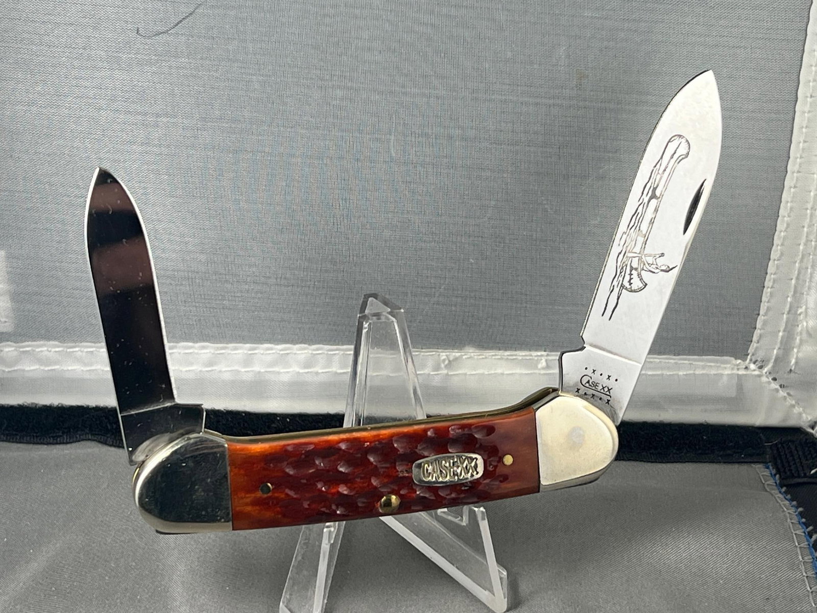 Case XX 2 Blade Canoe Pocket Knife, 62131 CV: This knife is primarily in unused condition. If a box is pictured, it comes with that box pictured. Please check all pics. Most of these blades have factory edges.Â 