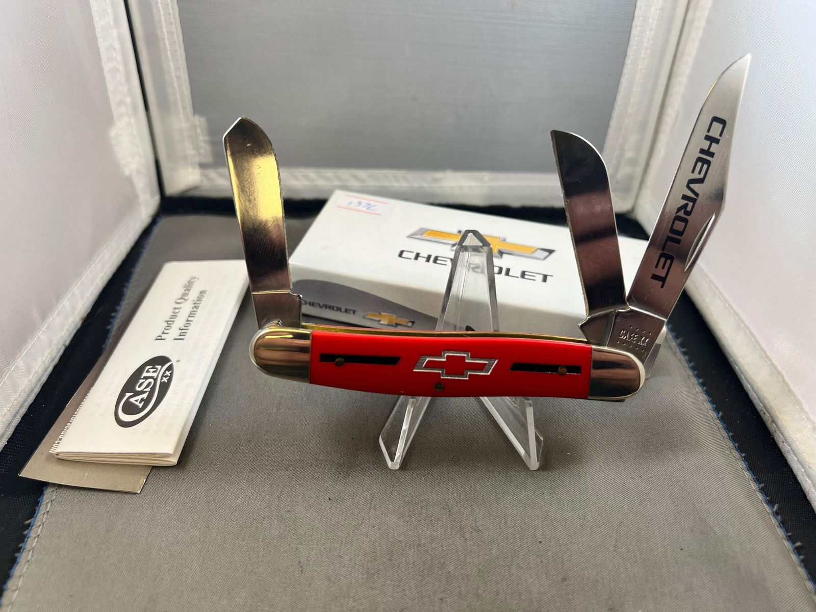 Case XX 4347 SS 3 Blade Folding Stockman Pocket Knife w/ Chevrolet box and branding (1 of 11)