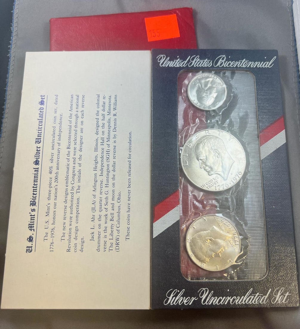 1976 US Mint BiCentennial Silver Mint set (1 of 2)