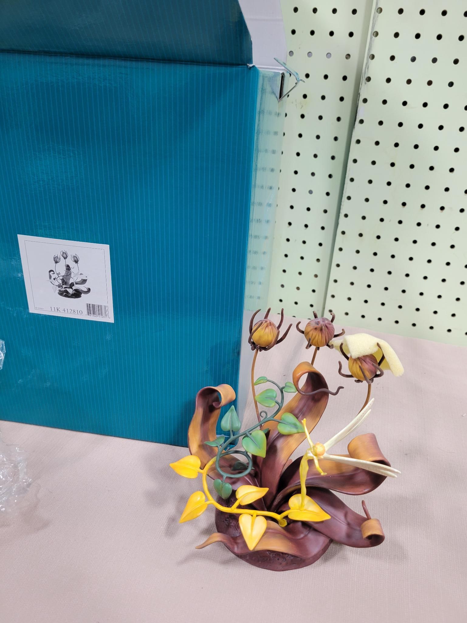 WDCC Fantasia The Touch Of An Autumn Fairy Figurine Statue Limited Edition 82/5000: .