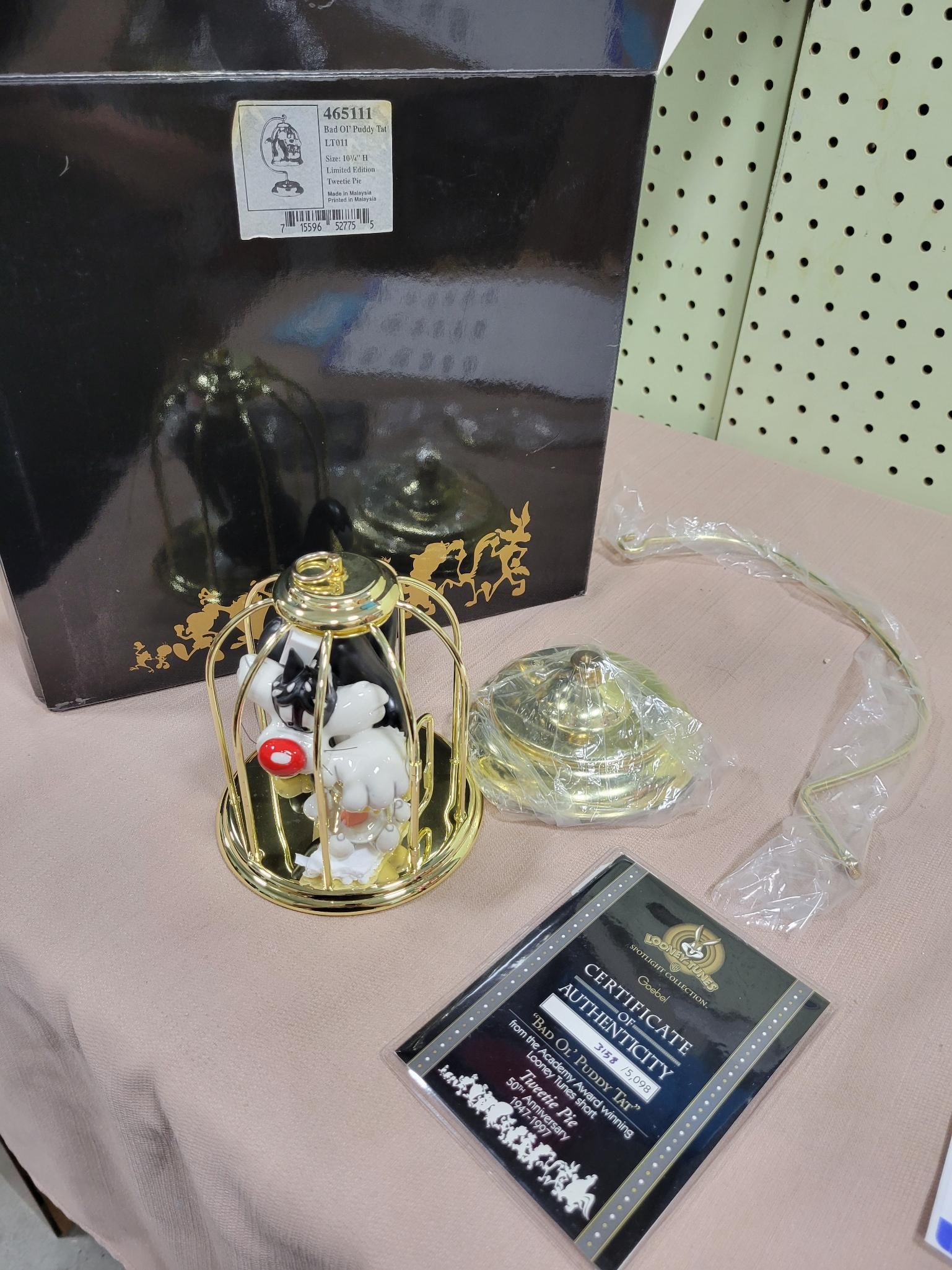 Goebel Looney Tunes Spotlight Collect "Bad Ol Puddy Tat" (1 of 7)