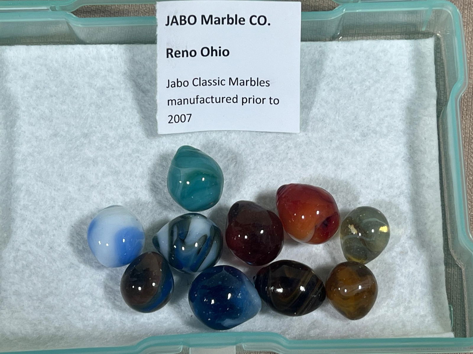 Jabo Classic Marbles produces prior to 2007 Reno OH Lot of 10 Football error marbles: .