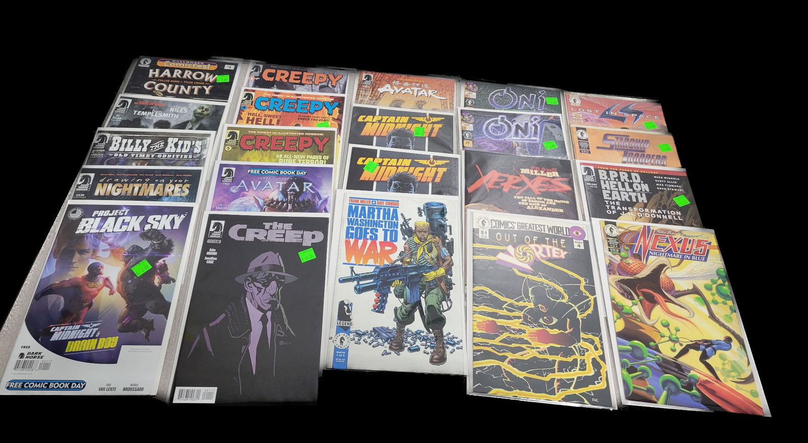 Darkhorse Comics lot of 22  including: Creepy, Avatar and more (1 of 17)