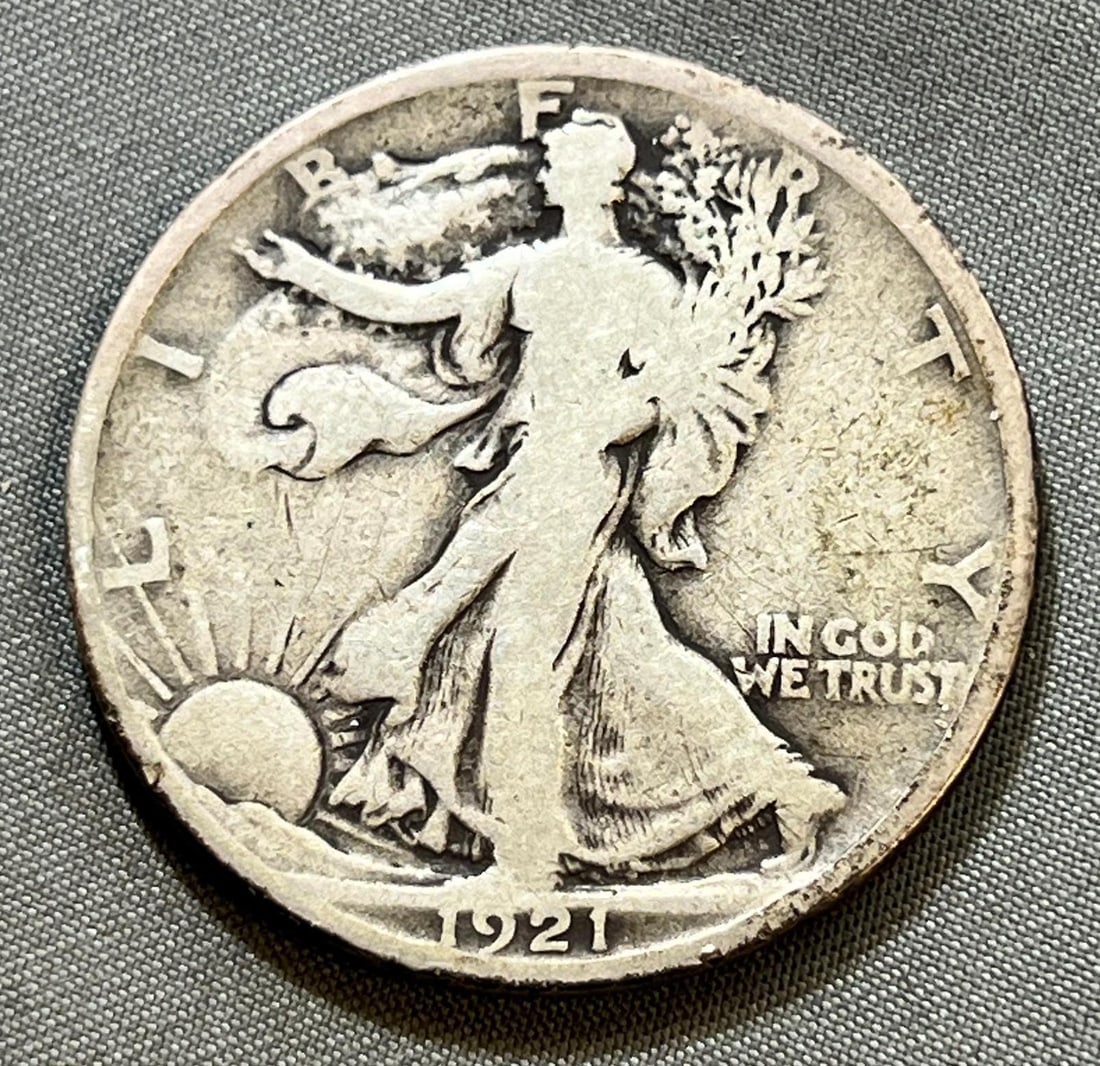 1921 US Walking Liberty Half Dollar, 90% silver (1 of 2)