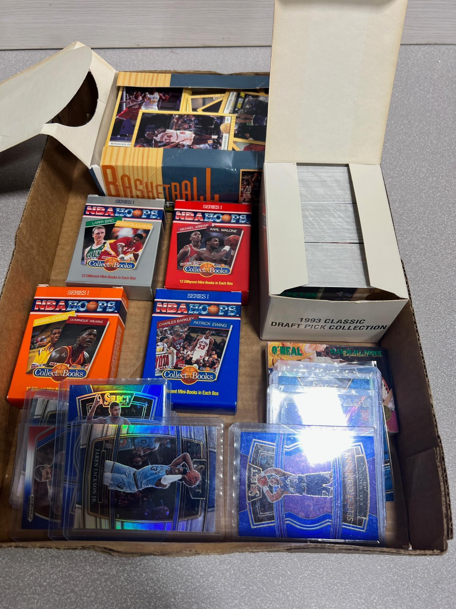 EXPENSIVE TO SHIP Basketball lot including Hoops, Draft Picks + cards in Toploaders (1 of 5)