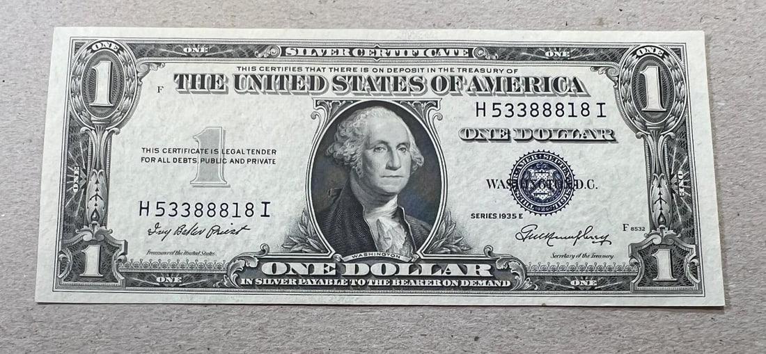 1935 E UNC $1.00 Silver Certificate (1 of 2)