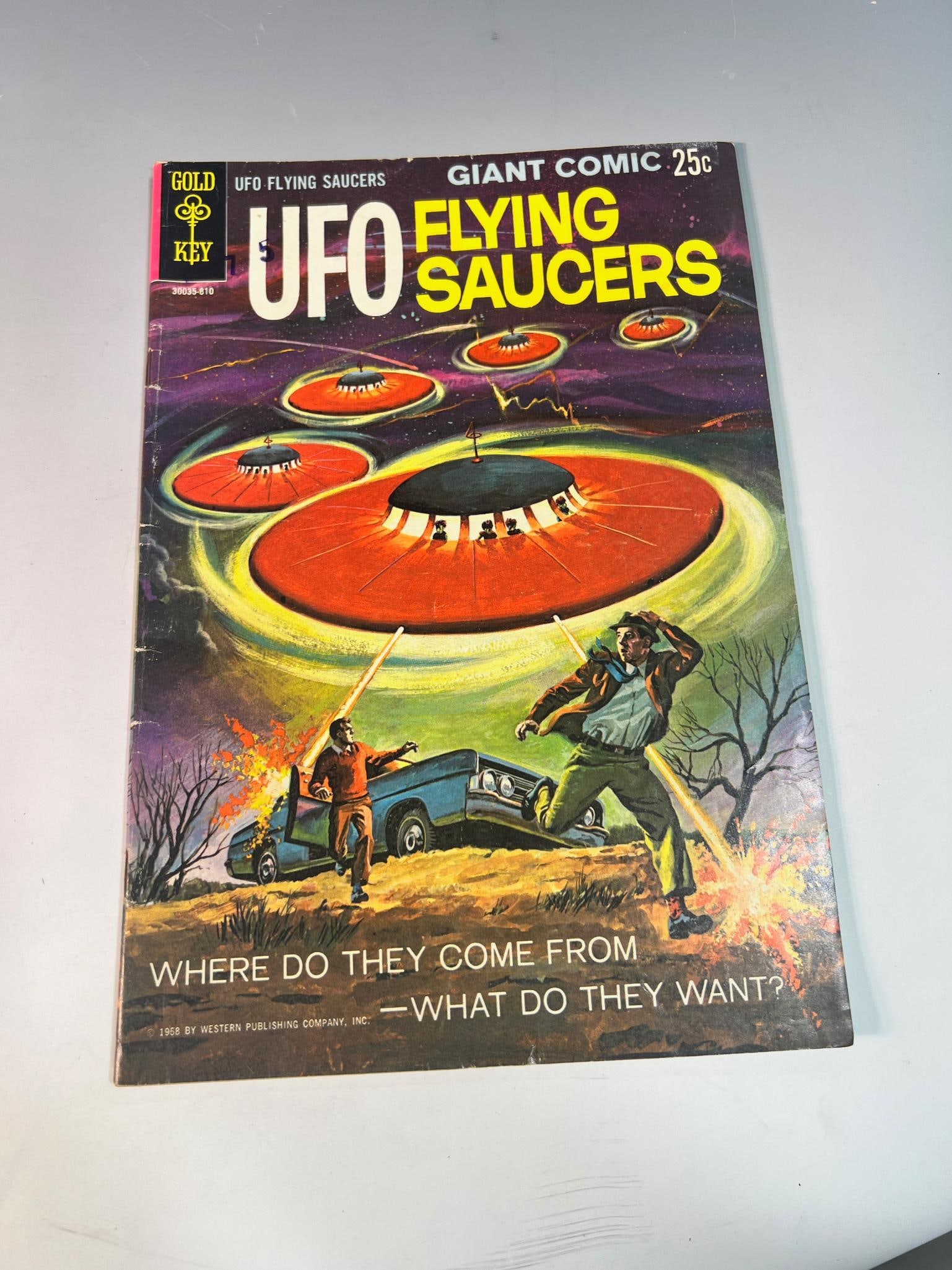 UFO Flying Saucers Gold Key Comics (1 of 6)