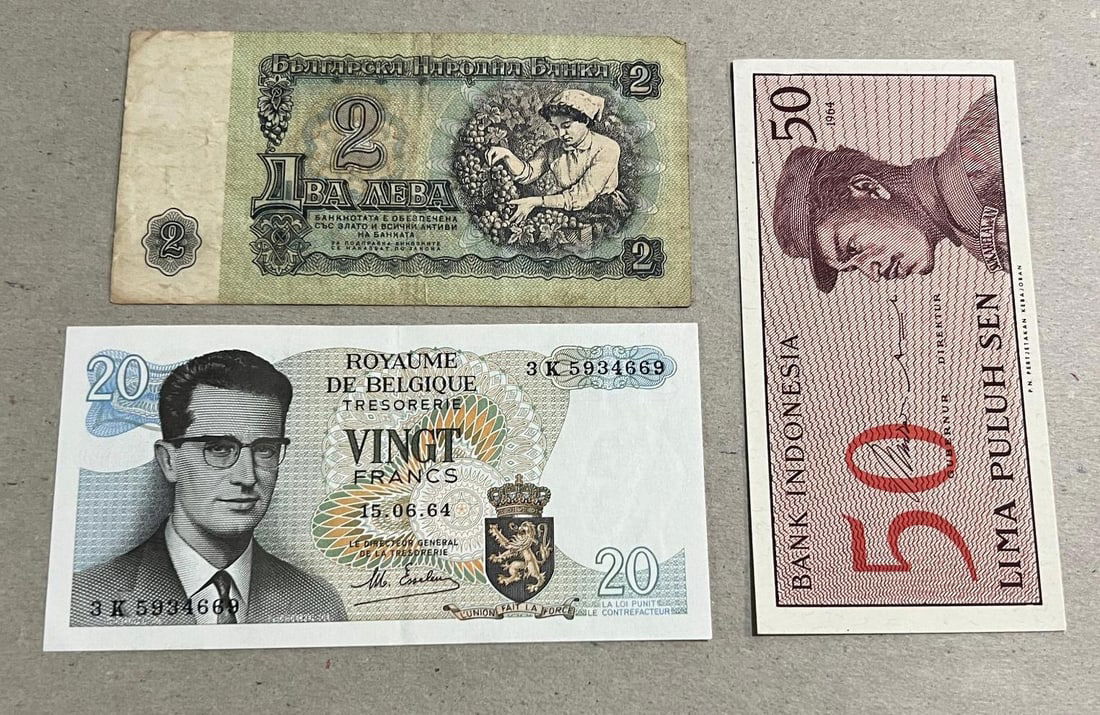 3- Asst. Foreign Banknotes, 2 Are UNC (1 of 2)