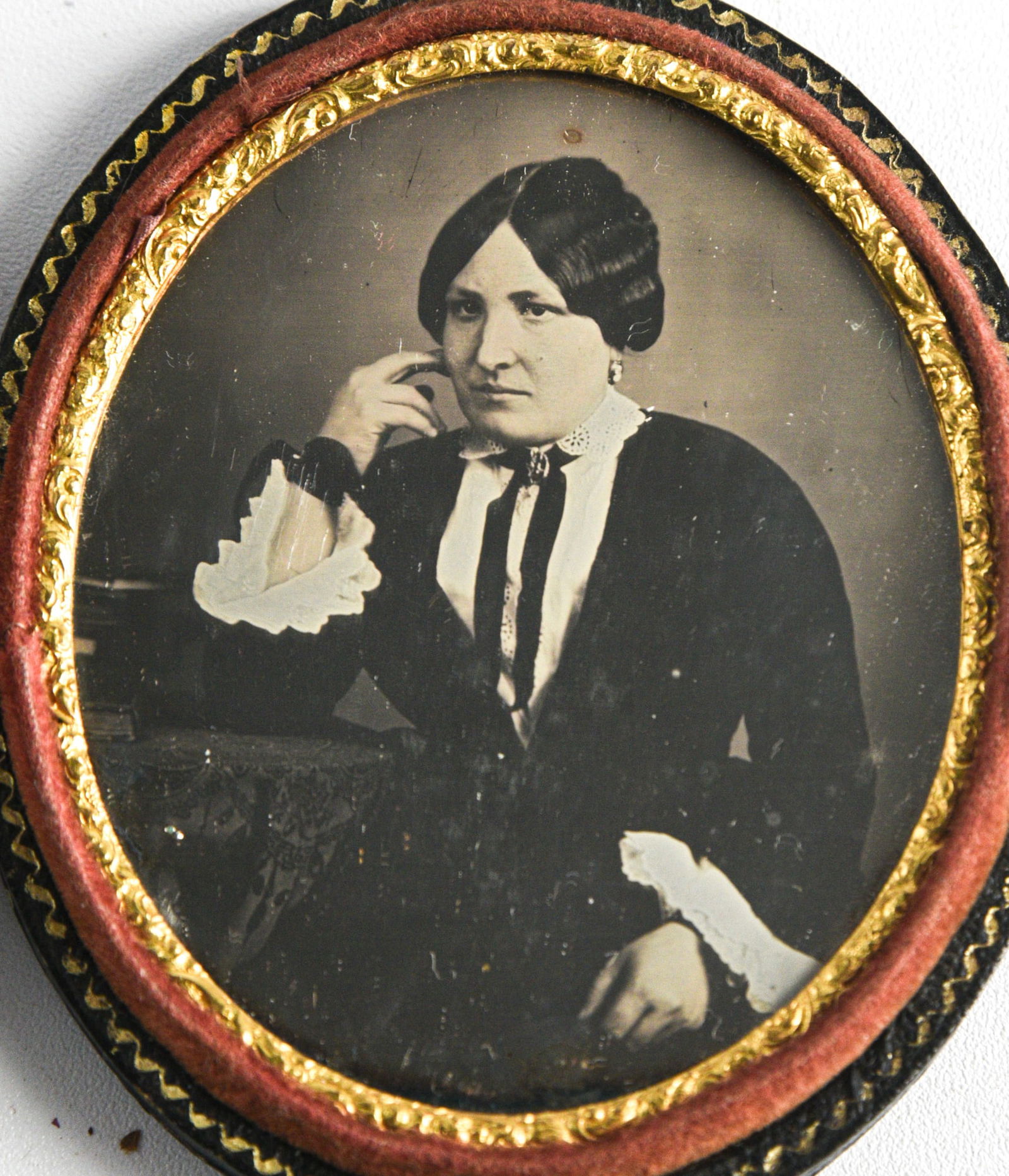 Oval Ninth Plate Daguerreotype A Woman (1 of 3)