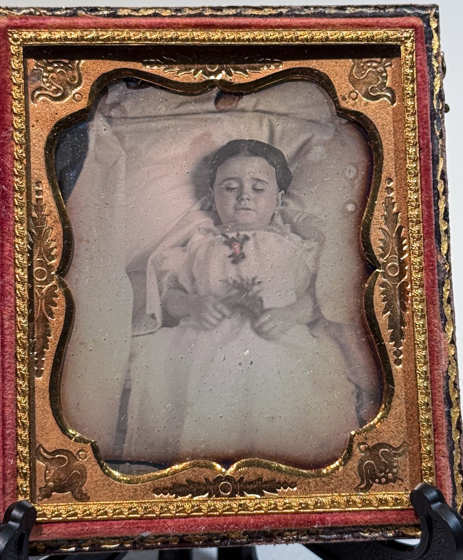 Daguerreotype Post-Mortem Portrait of Child (1 of 4)