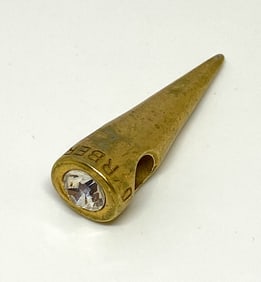 Horn Pendant with Diamond-Simulant