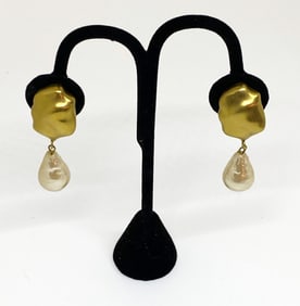 Givenchy 18kt Gold and Pearl Earrings