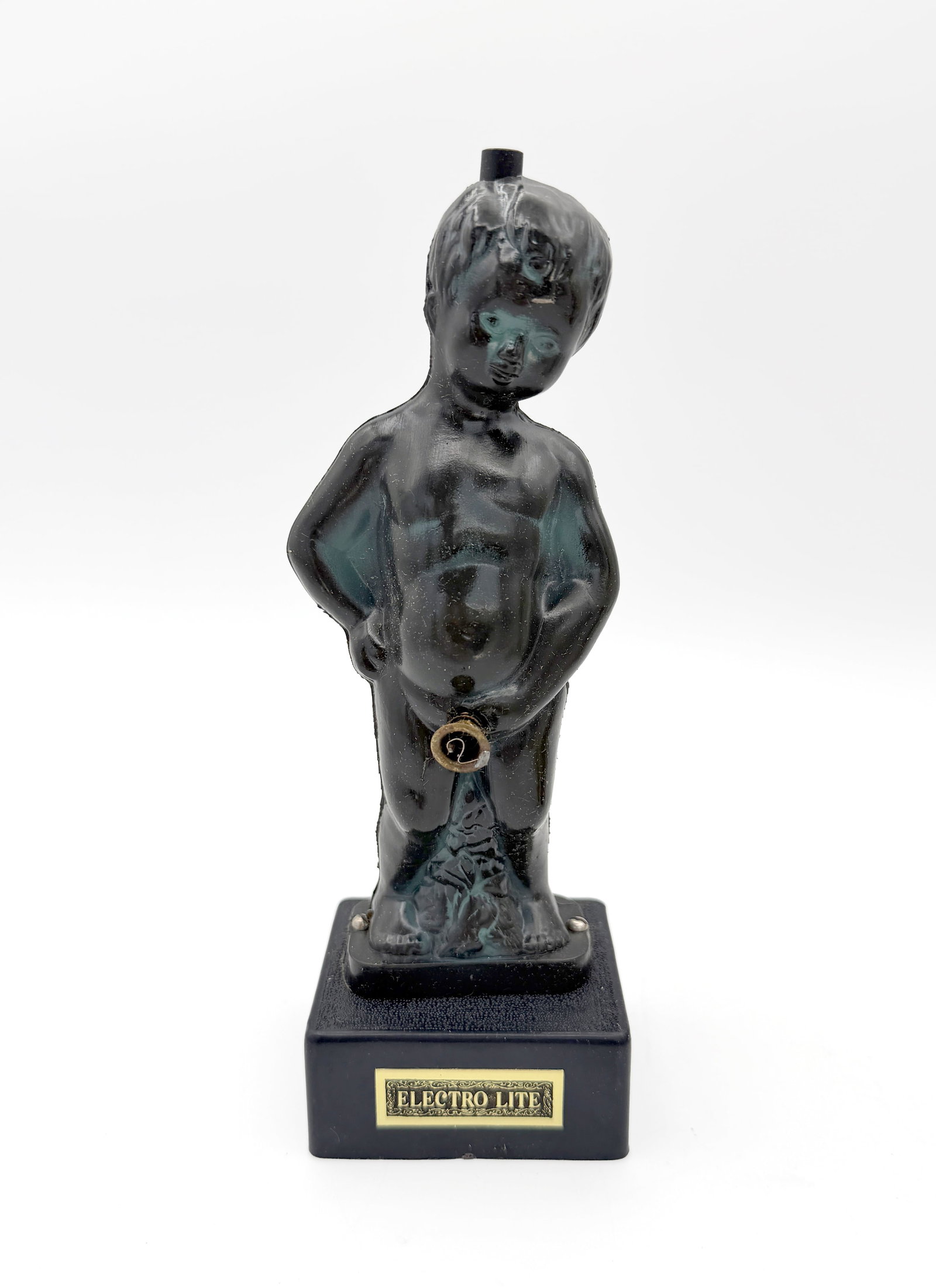 1960s Electro-lite Manneken Pis Novelty Lighter (1 of 5)