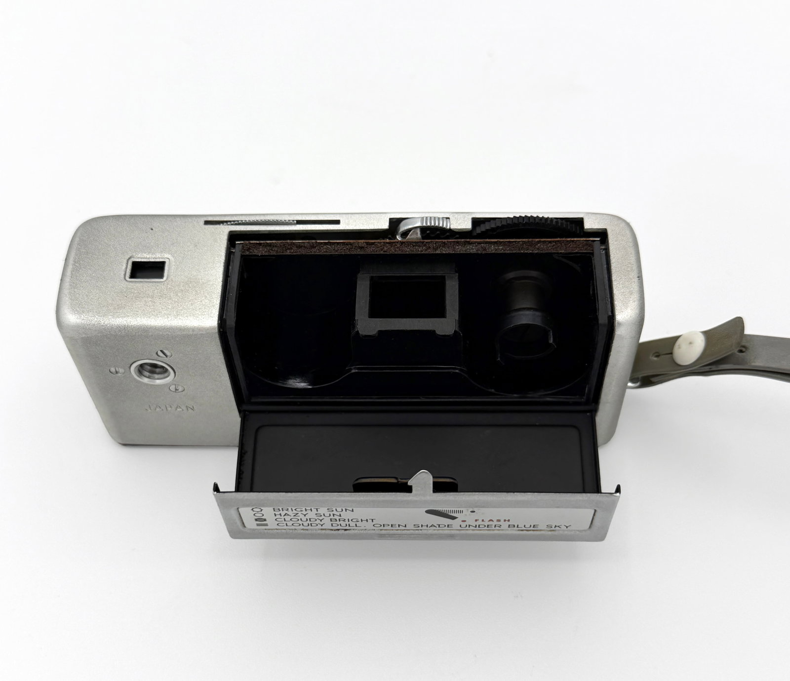 Minolta-16 P Subminiature Camera Kit - 2