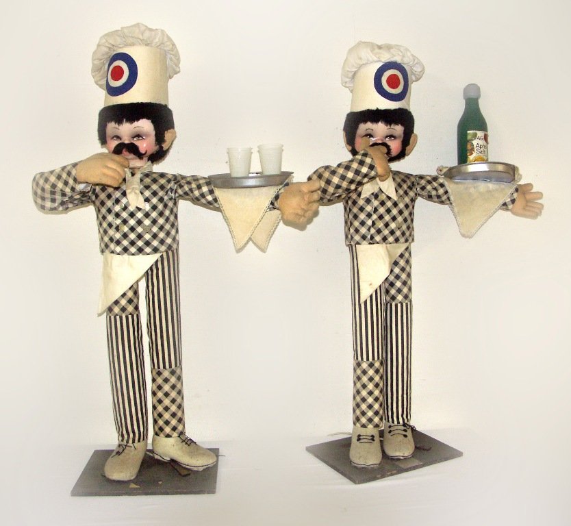 Animated window display «Cook»: Animated window display «Cook». In working conition. 130cm high. Manufacturer unknown. Schaufensterautomat «Koch». Funktionstüchtig. 130cm hoch. Hersteller unbekannt.