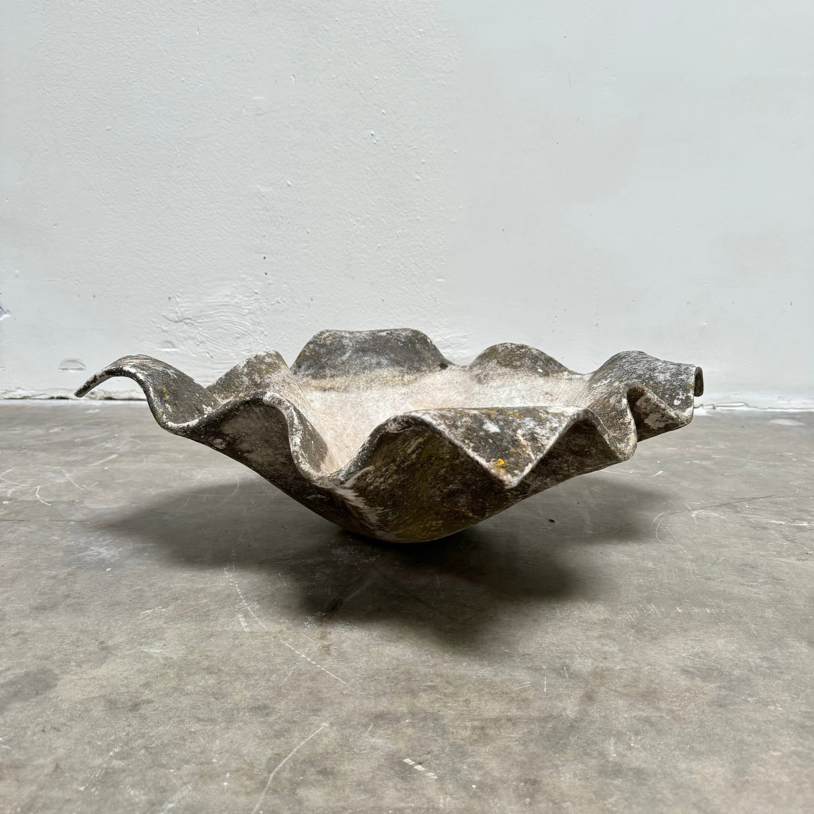 Small Willy Guhl 'Elefantenohr' (Elephant's Ear) Planter, Switzerland circa 1960: Small 'Elefantenohr' (Elephant's Ear) planter, also known as a handkerchief planter, by Willy Guhl for Eternit, Switzerland circa 1960. Factory-drilled drainage holes. Wonderful patina. Height: 7.75" 