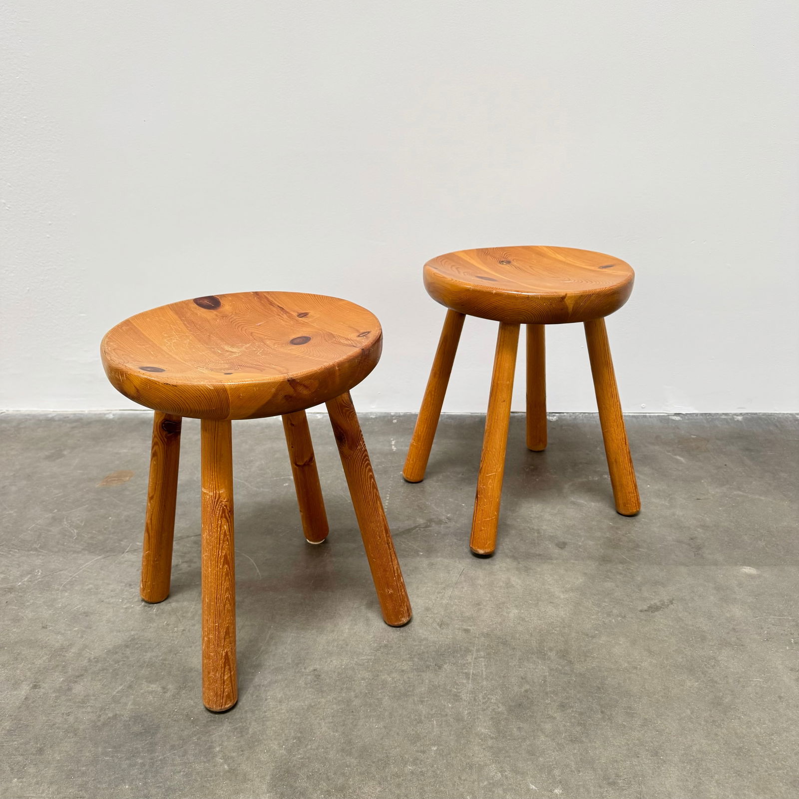 Pair of Charlotte Perriand 4-Legged Tripod Stools for Les Arcs, France 1960s (1 of 9)
