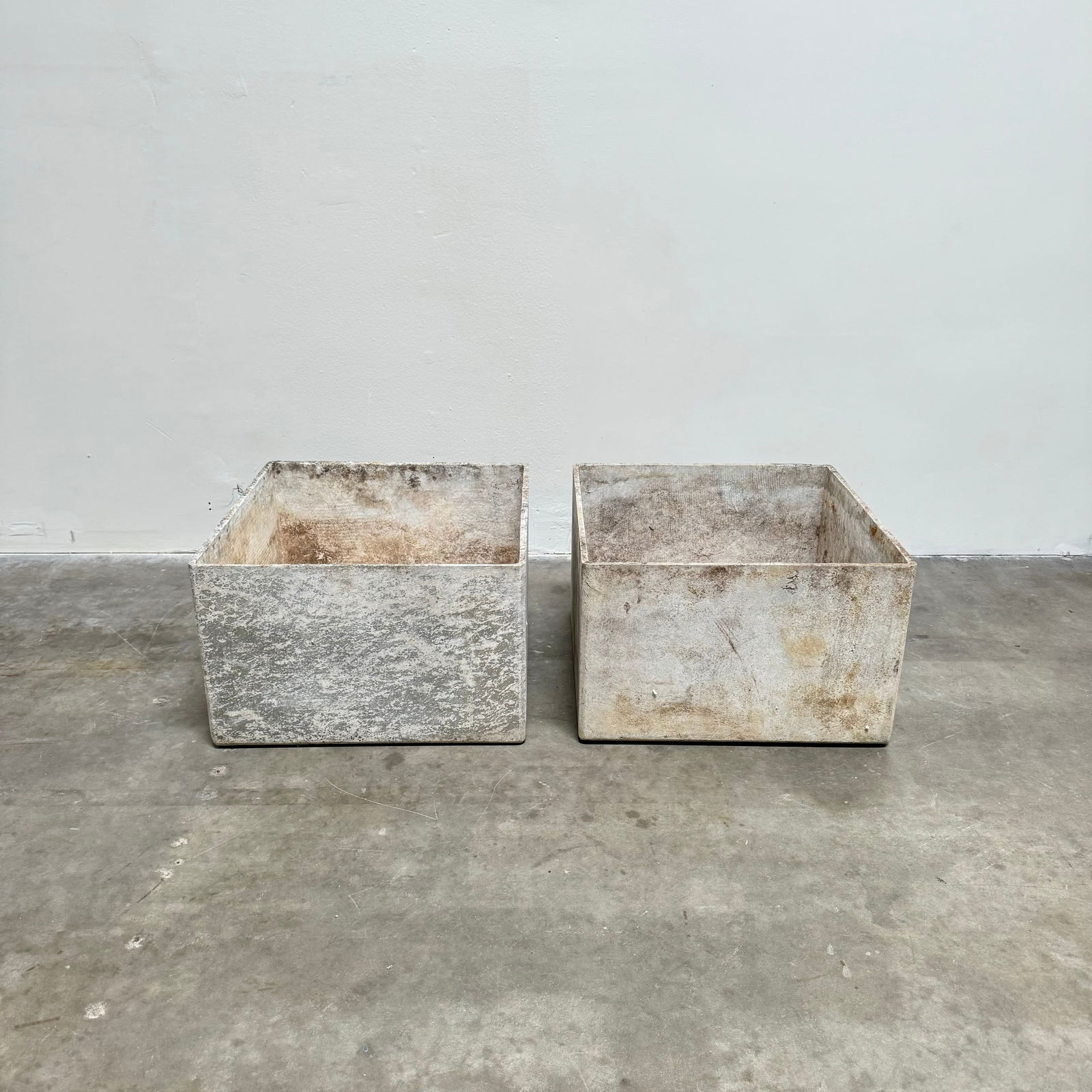 Pair of Willy Guhl Planters, Switzerland circa 1980 (1 of 11)