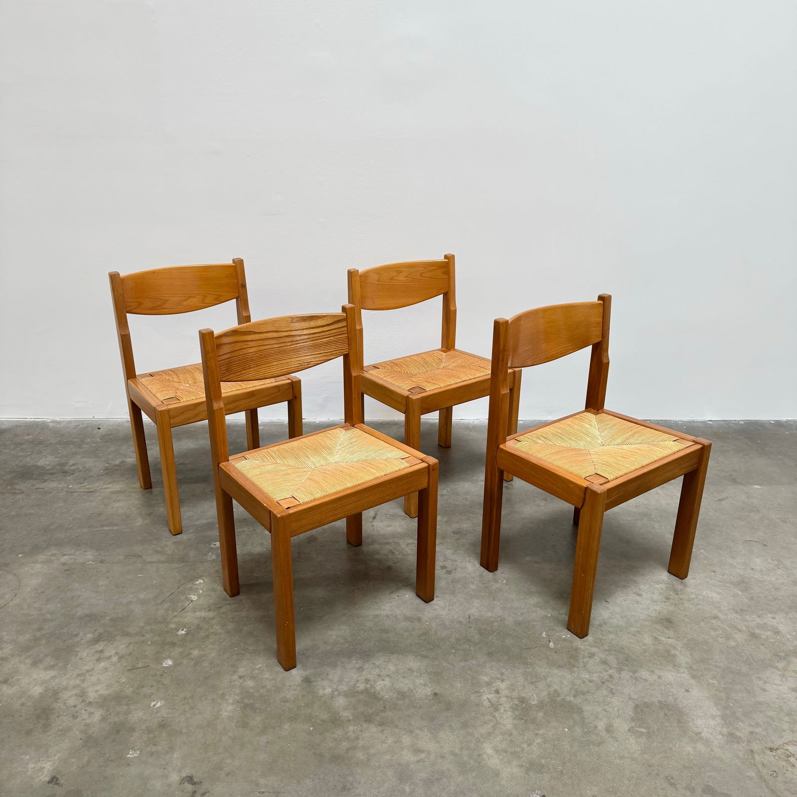 Set of 4 Maison Regain Straw Chairs in Solid Elm, France 1960s (1 of 12)