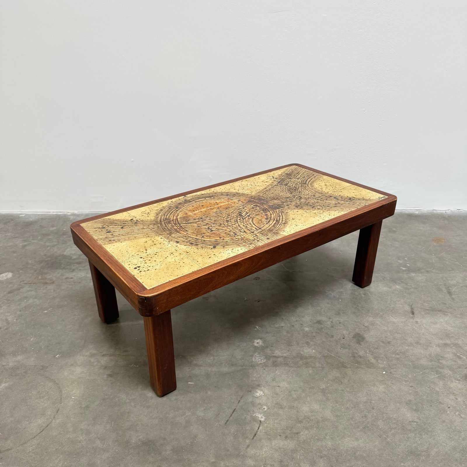 Jean dÃ¢â‚¬â„¢Asti Coffee Table, France 1970s (1 of 10)
