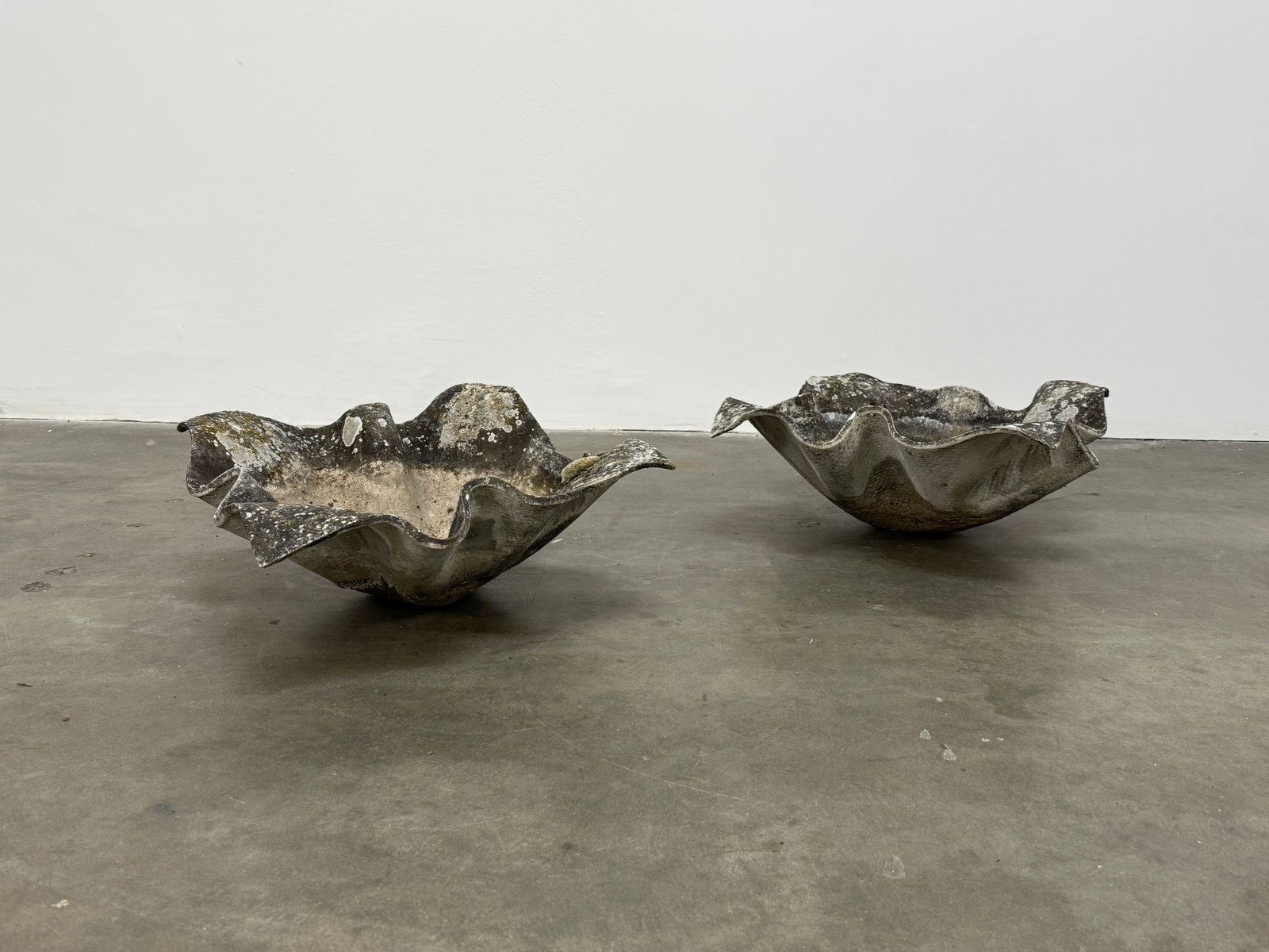 Pair of Small Willy Guhl Elefantenohr Elephant Ear Planters, Switzerland Circa 1960: Pair of small Elefantenohr Elephant Ear planters, also known as handkerchief planters, by Willy Guhl for Eternit, Switzerland circa 1960. Factory-drilled drainage holes. Wonderful patina. Height: 6 in