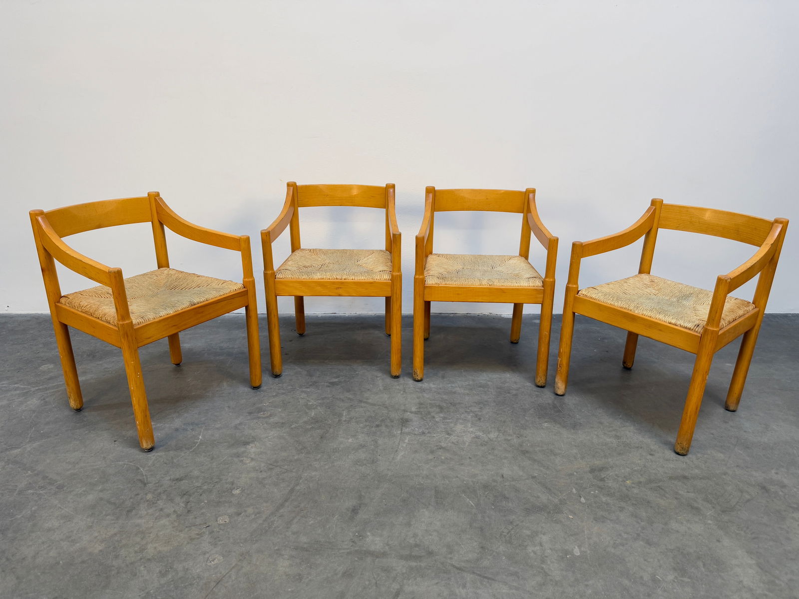 Set of Four Italian Carimate Dining Chairs in Beech and Segrass by Vico Magistretti (1 of 14)