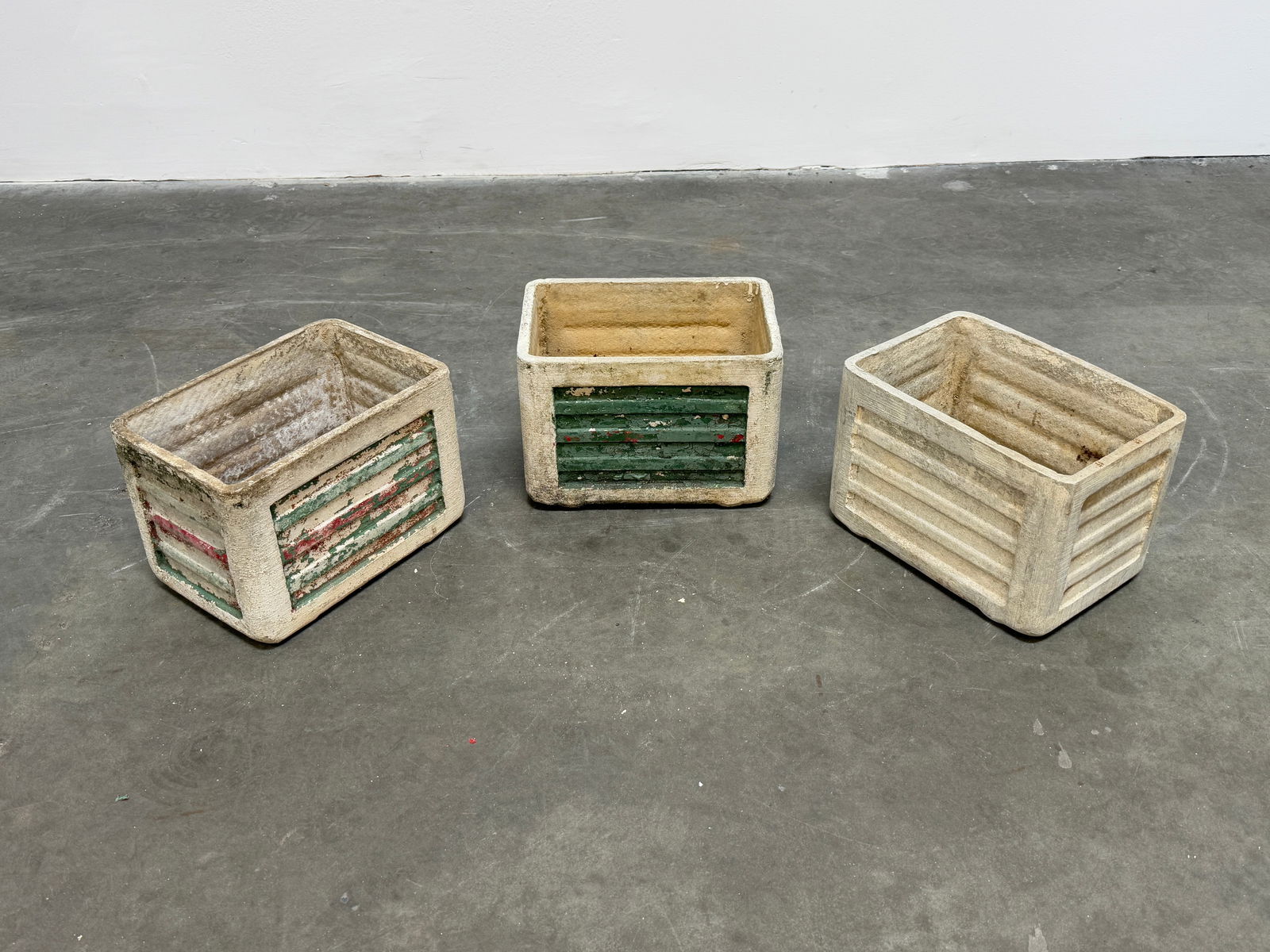 Set of Small Concrete Willy Guhl Planter Boxes (1 of 7)