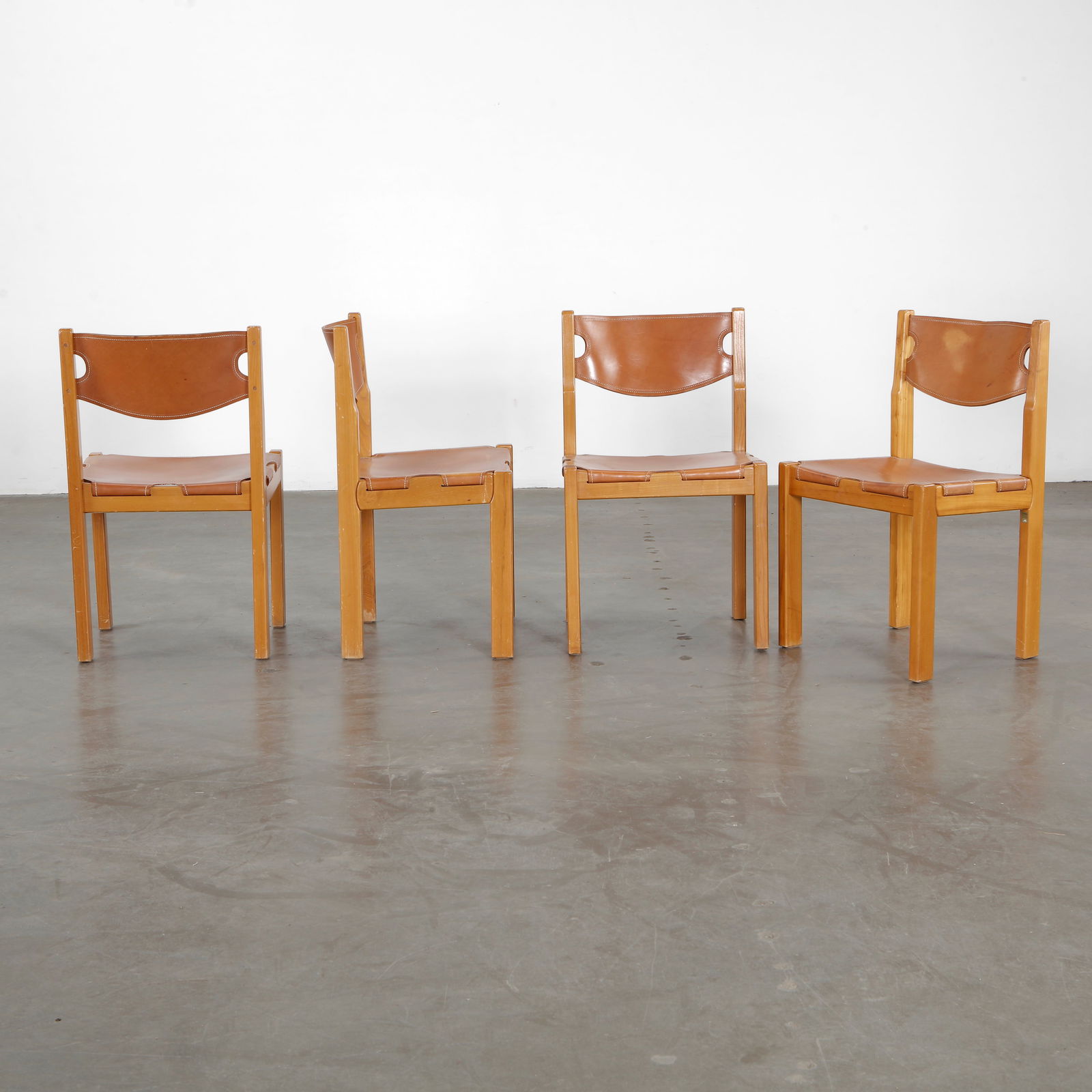 Set of Four Maison Regain Leather and Elm Dinning Chairs, 1960s (1 of 12)