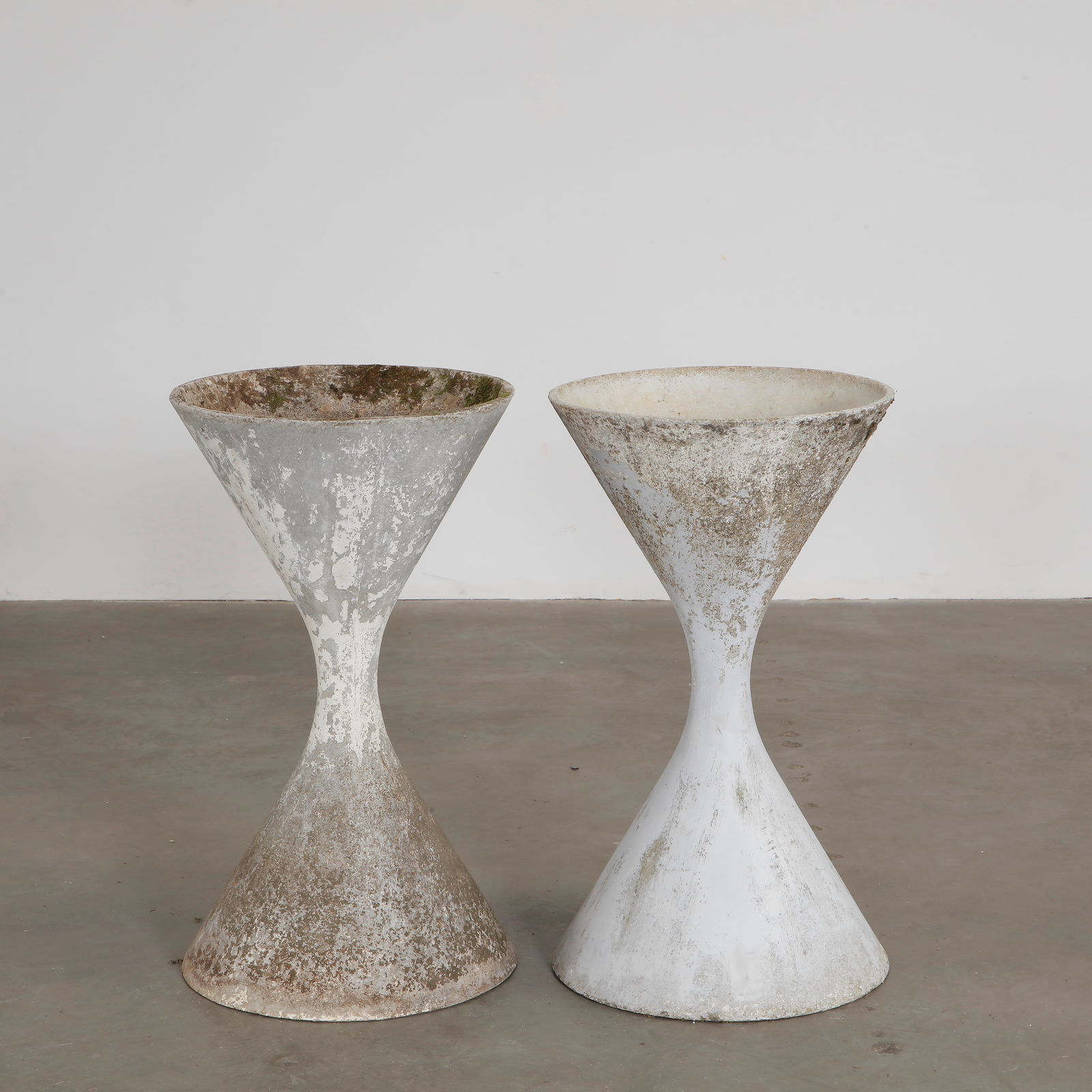 Pair of Large Willy Guhl Diabolo Planters, 1960s (1 of 8)