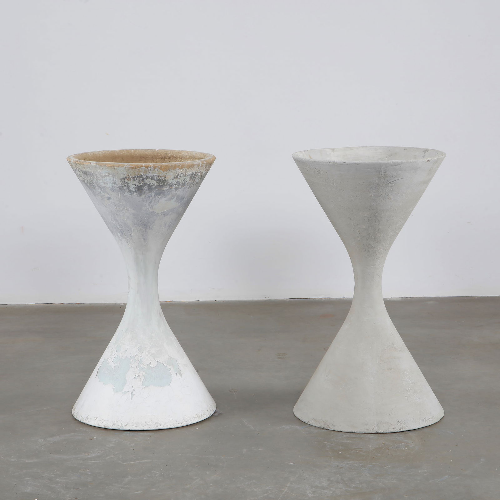 Pair of Medium Willy Guhl Diabolo Planters, 1960s (1 of 10)