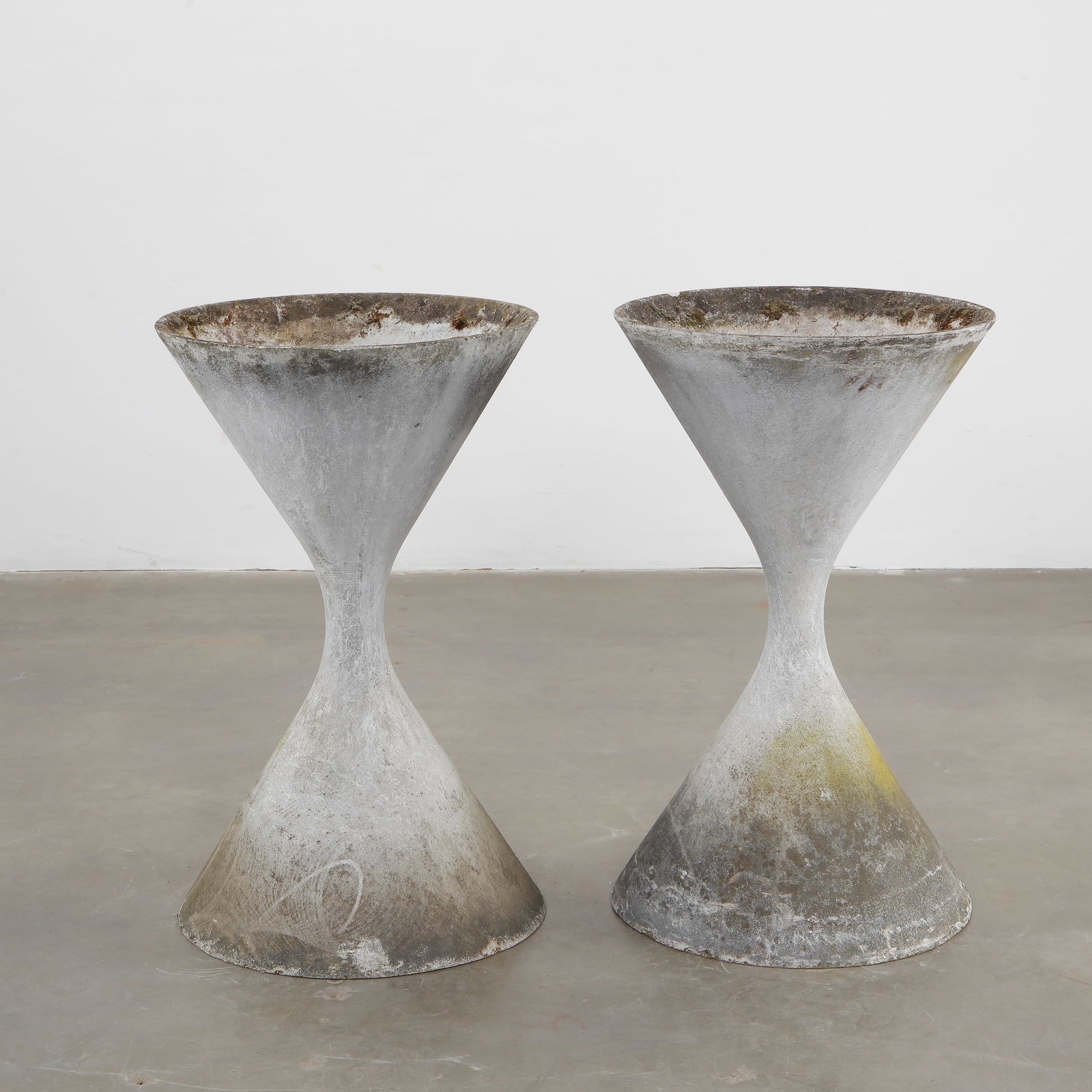 Pair of Large Willy Guhl Diabolo Planters, 1960s (1 of 7)