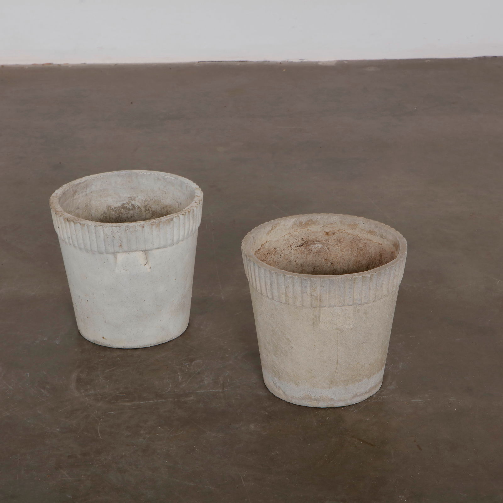 Pair of Round Willy Guhl Planters, 1960s (1 of 9)